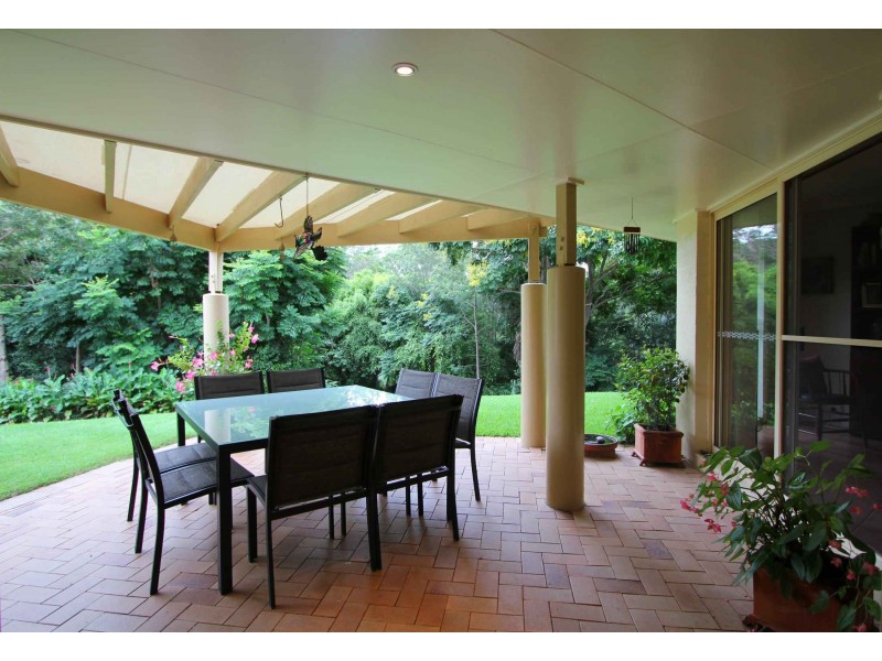 6 Birdwood Court, Samford Valley QLD 4520