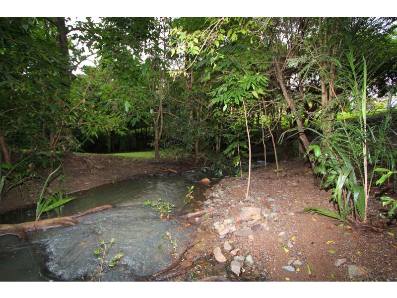 6 Birdwood Court, Samford Valley QLD 4520