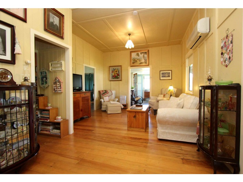 36 Roderick Street, Dayboro QLD 4521