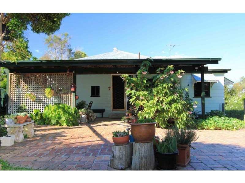 36 Roderick Street, Dayboro QLD 4521