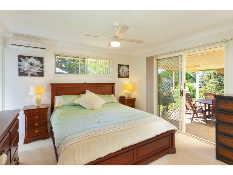 5 Don Lee Close, Armstrong Creek QLD 4520