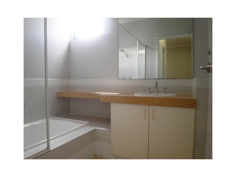 2/122 Carr St, West Perth WA 6005