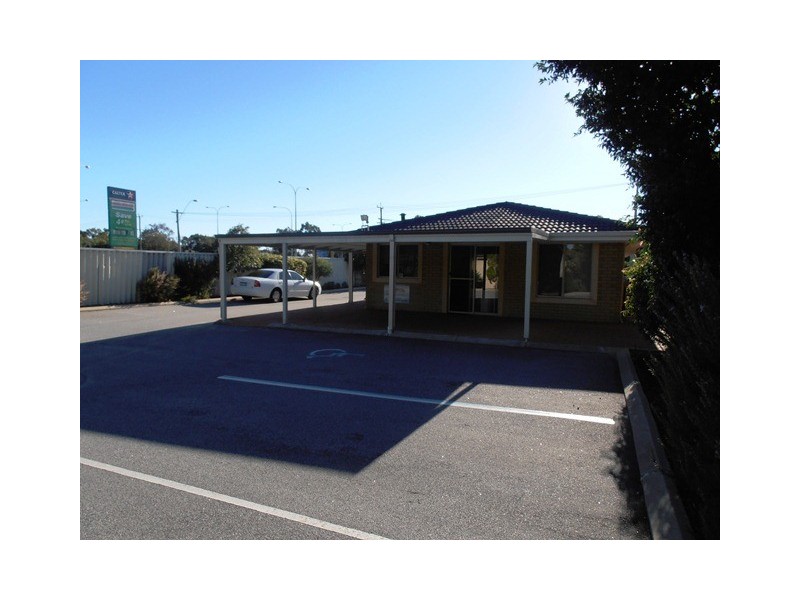 4 Berrigan Drive, South Lake WA 6164