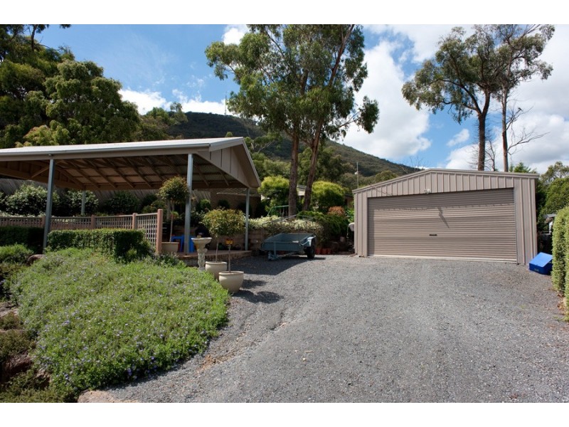 24 Gordon Avenue, Montrose VIC 3765