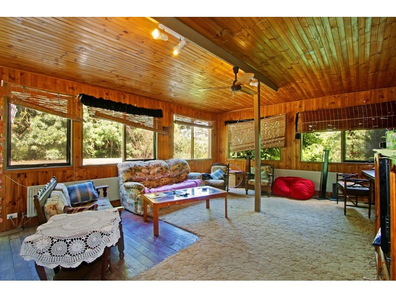 1046 Mt Dandenong Tourist Road, Montrose VIC 3765