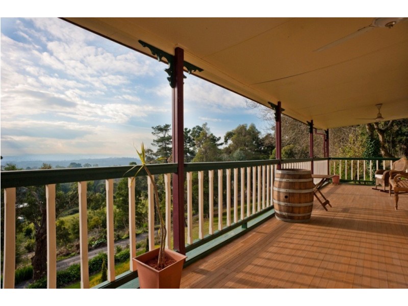 15 McKenzie Grove, Montrose VIC 3765