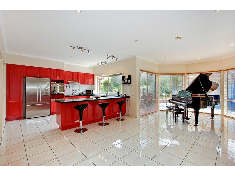 30 Regency Rise, Chirnside Park VIC 3116
