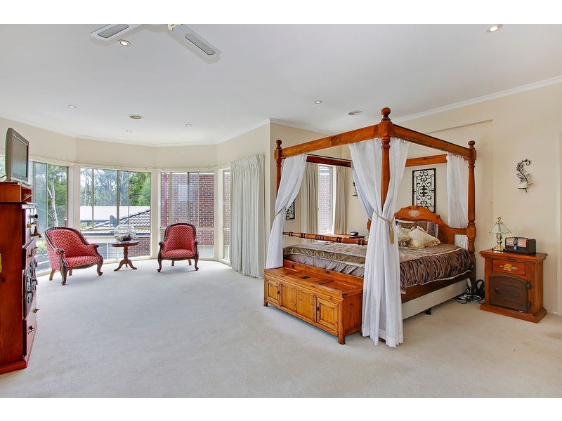 30 Regency Rise, Chirnside Park VIC 3116