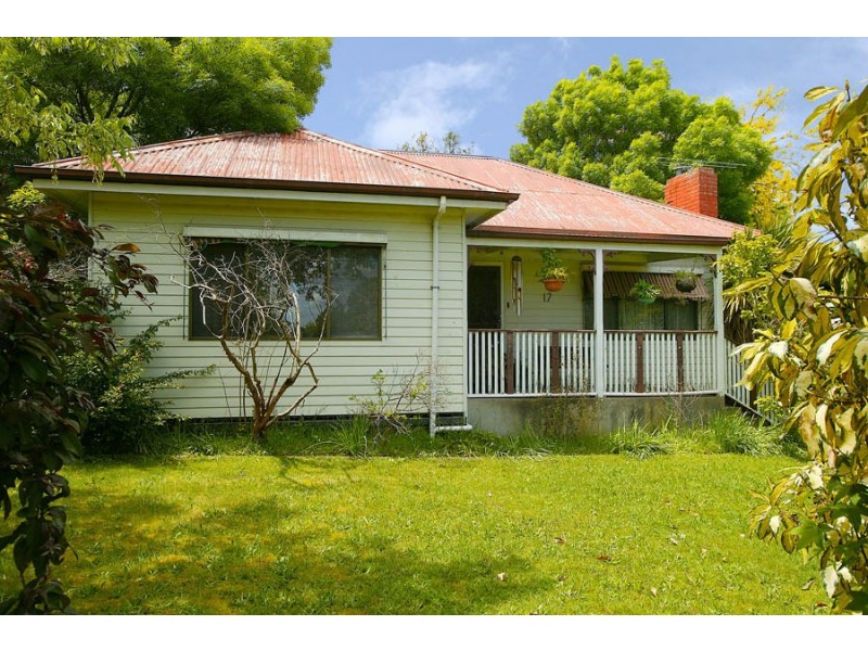 17 Myrtle Avenue, Heathmont VIC 3135