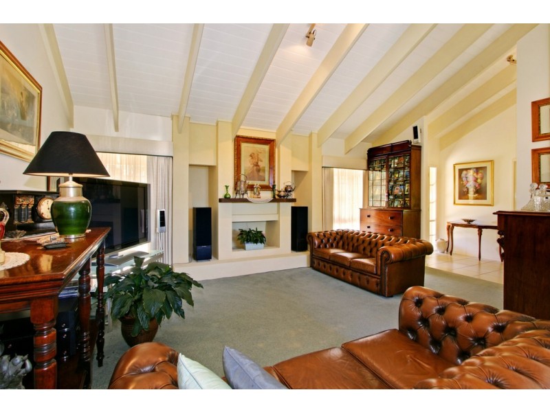 20a Mountain Drive, Mooroolbark VIC 3138