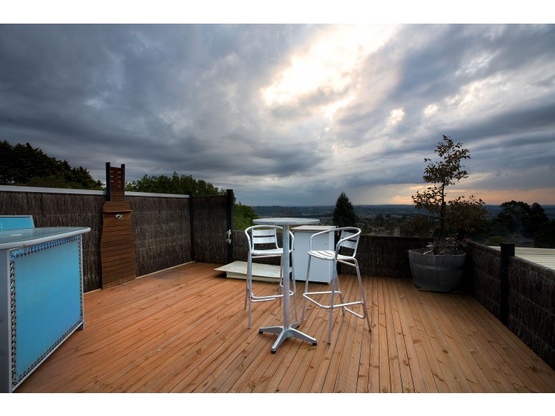 9 Timbertop Court, Mooroolbark VIC 3138