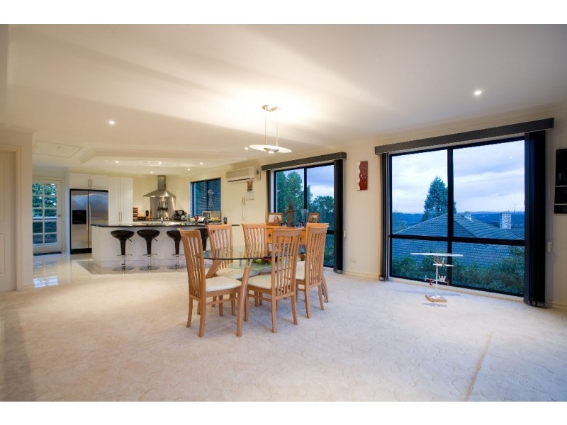 9 Timbertop Court, Mooroolbark VIC 3138