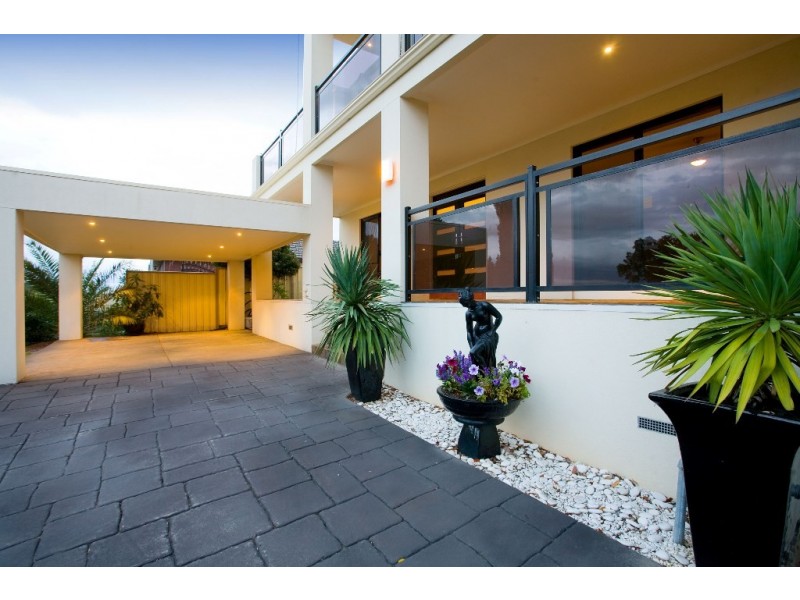 9 Timbertop Court, Mooroolbark VIC 3138