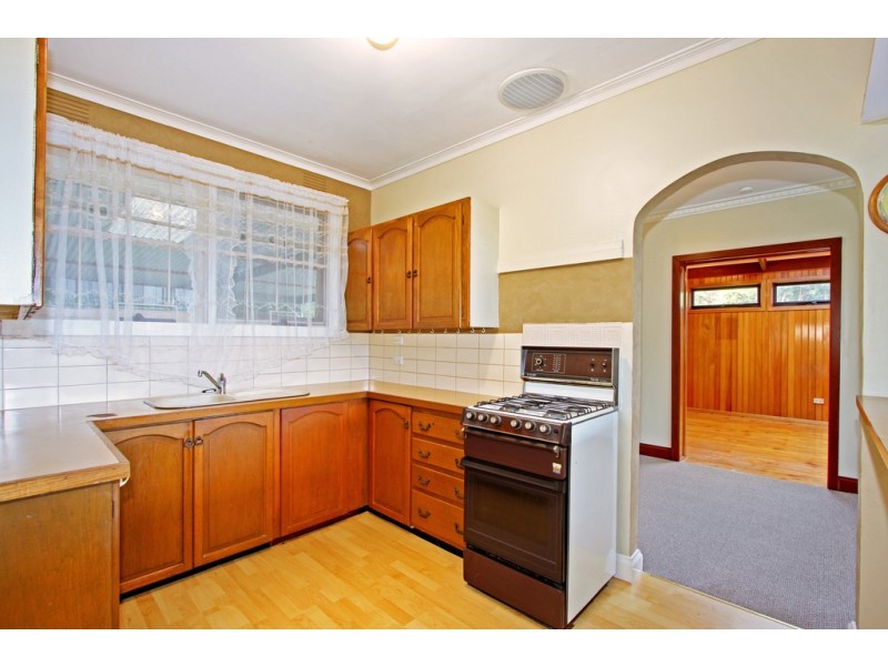 27 Magnolia Grove, Montrose VIC 3765