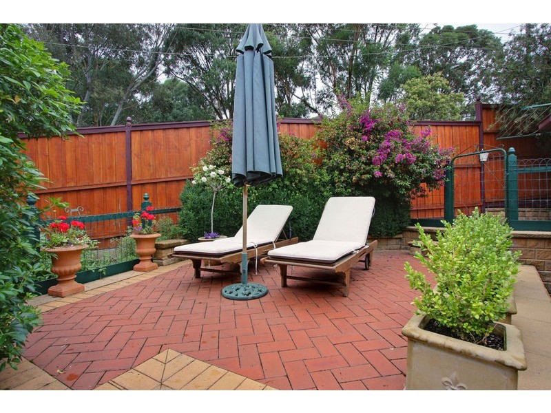 16 Hakea Drive, Montrose VIC 3765