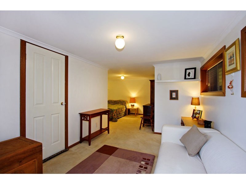 16 Hakea Drive, Montrose VIC 3765