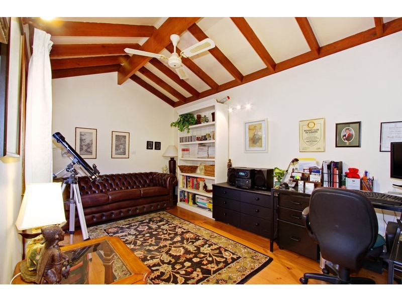 16 Hakea Drive, Montrose VIC 3765