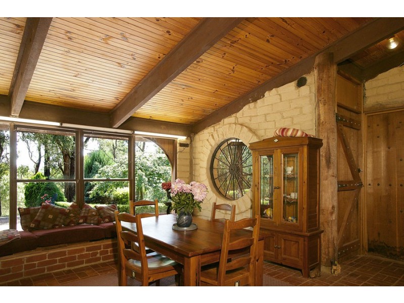 70 Holden Road, Wandin East VIC 3139