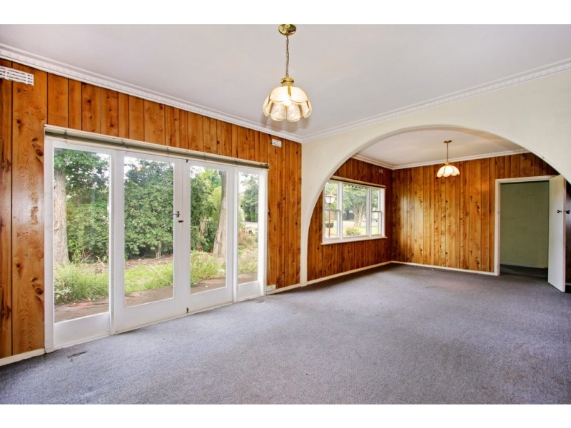 1/11 Karingal Street, Croydon North VIC 3136