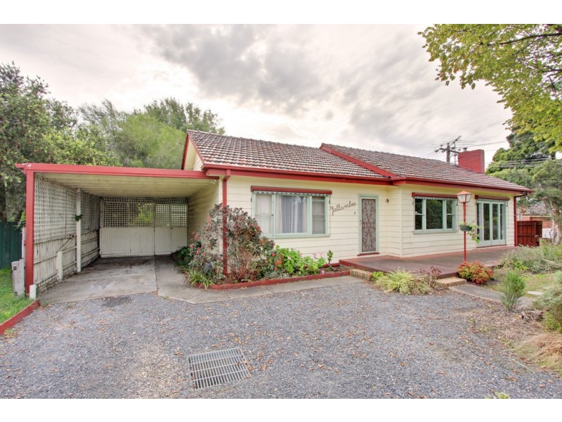 1/11 Karingal Street, Croydon North VIC 3136