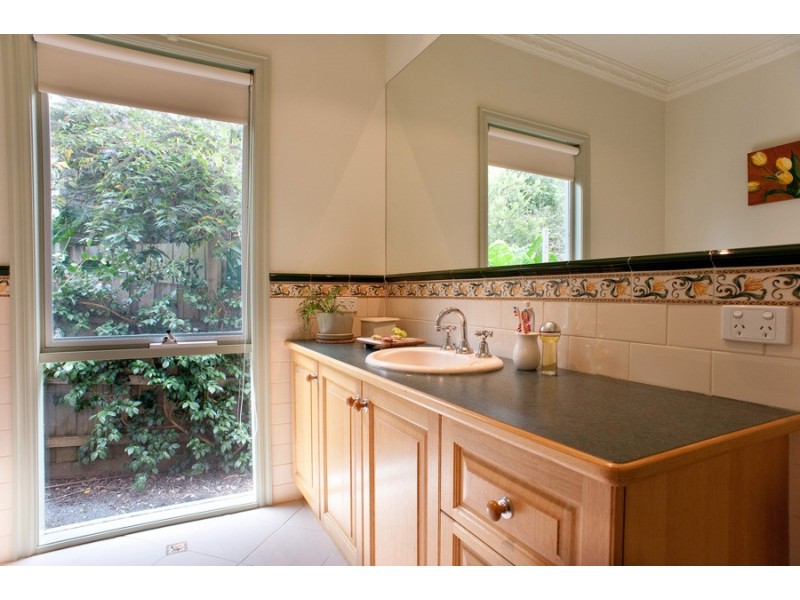 1007 Mt Dandenong Tourist Road, Montrose VIC 3765