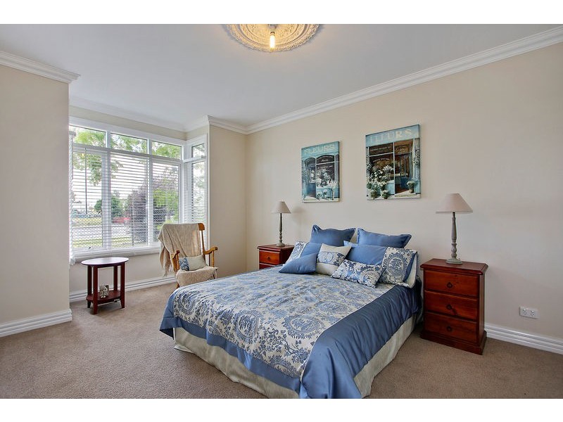 856 Mountain Highway, Bayswater North VIC 3153