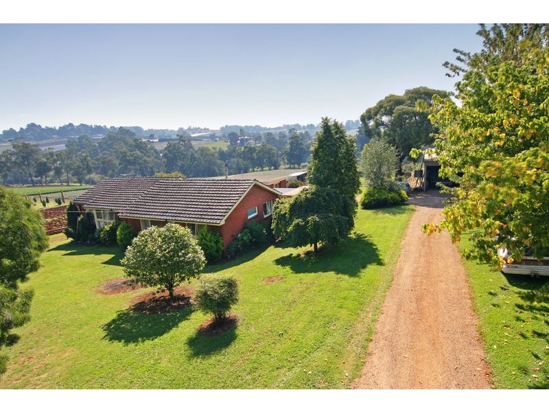 445 Queens Road, Wandin North VIC 3139