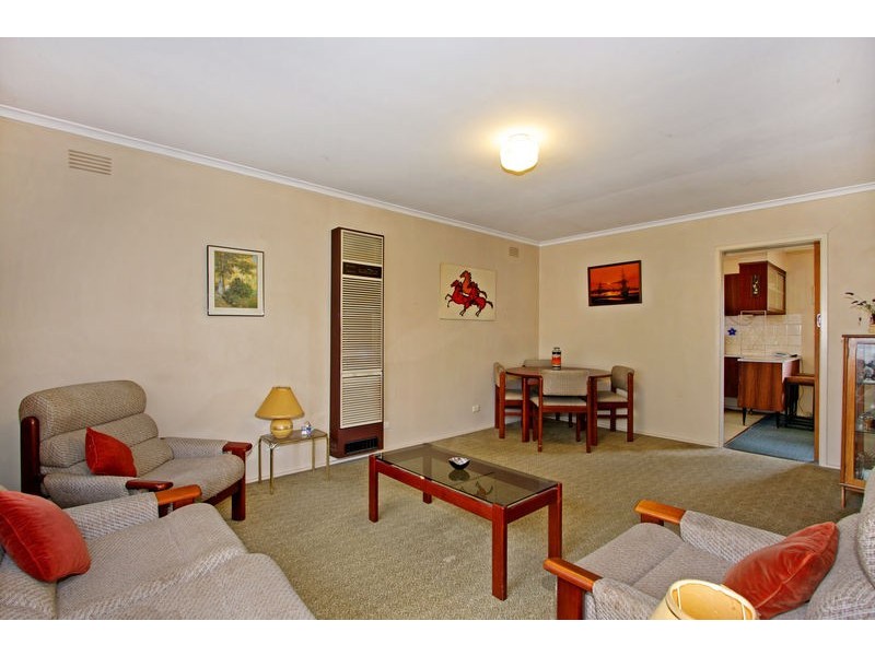 87 Hull Road, Croydon VIC 3136