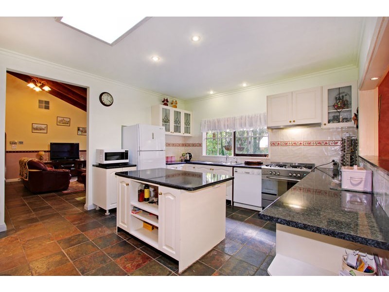 23 Montrose Rd, Montrose VIC 3765