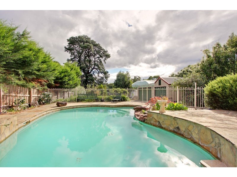 23 Montrose Rd, Montrose VIC 3765