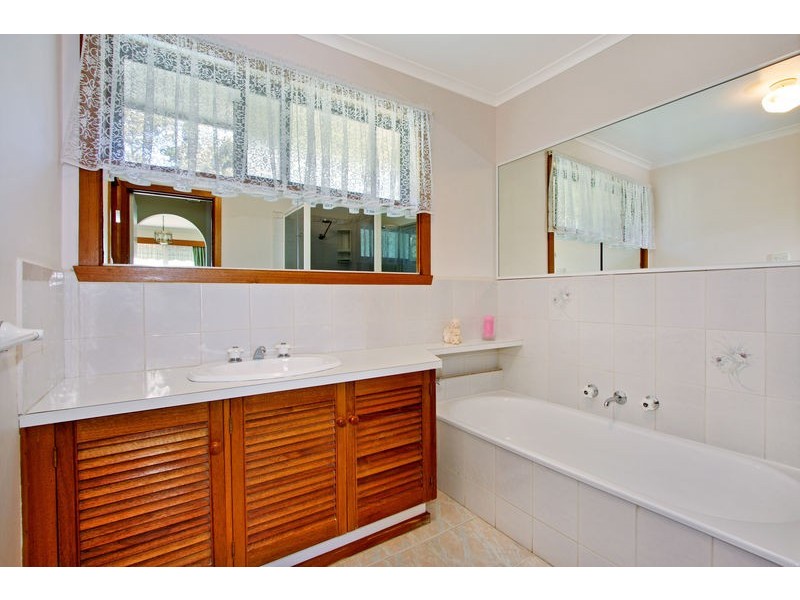 24 Copeland Drive, Montrose VIC 3765