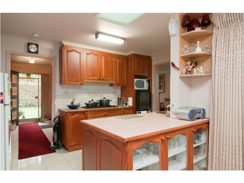 41 Dorset Road, Croydon VIC 3136