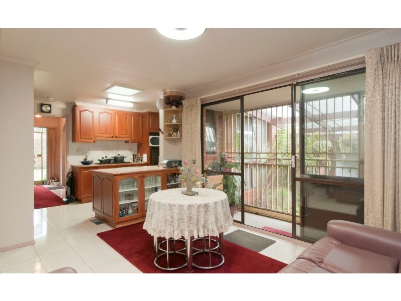 41 Dorset Road, Croydon VIC 3136