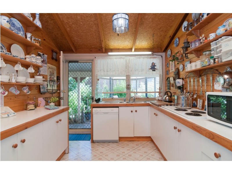 46 Campaspe Drive, Croydon Hills VIC 3136
