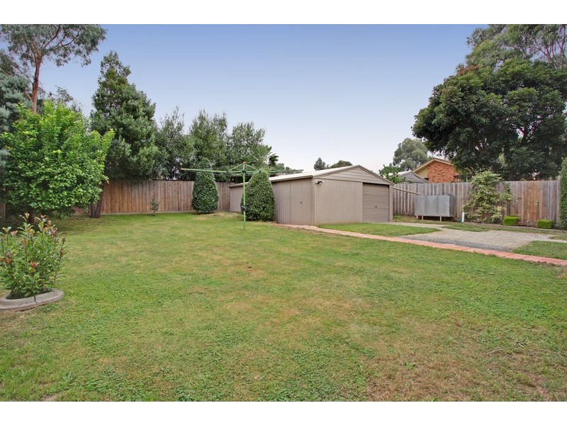 24 Day Crescent, Bayswater North VIC 3153