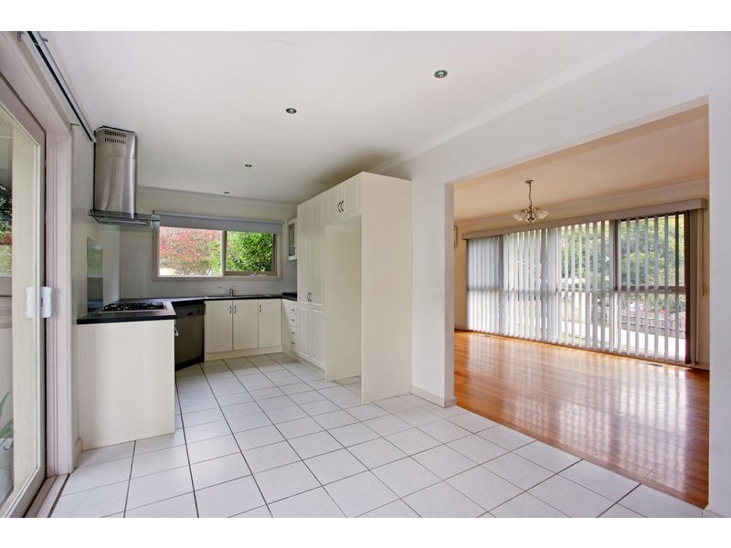 1/40 Thomas Street, Croydon VIC 3136