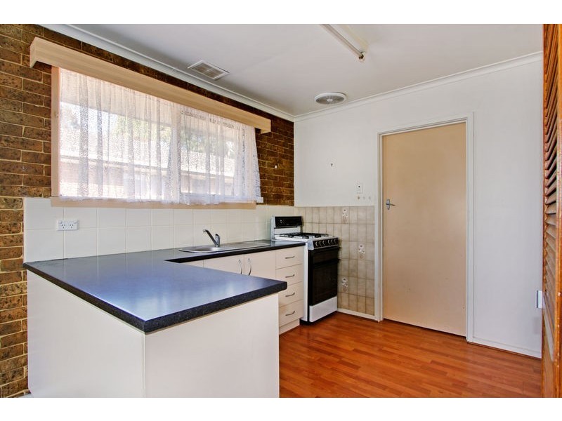 1/15 Balmoral Street, Kilsyth VIC 3137