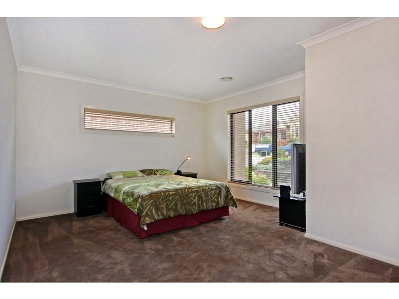 7 Tudor Drive, Mooroolbark VIC 3138