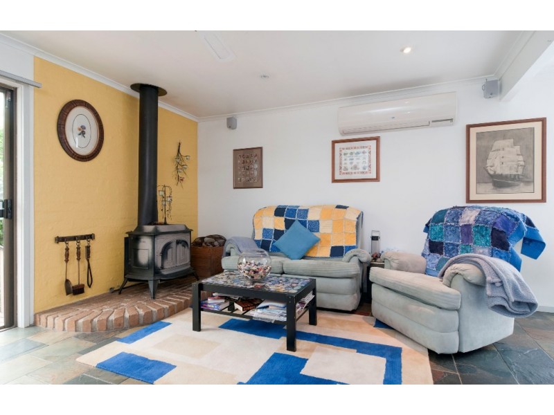 14 Avis Court, Ringwood North VIC 3134