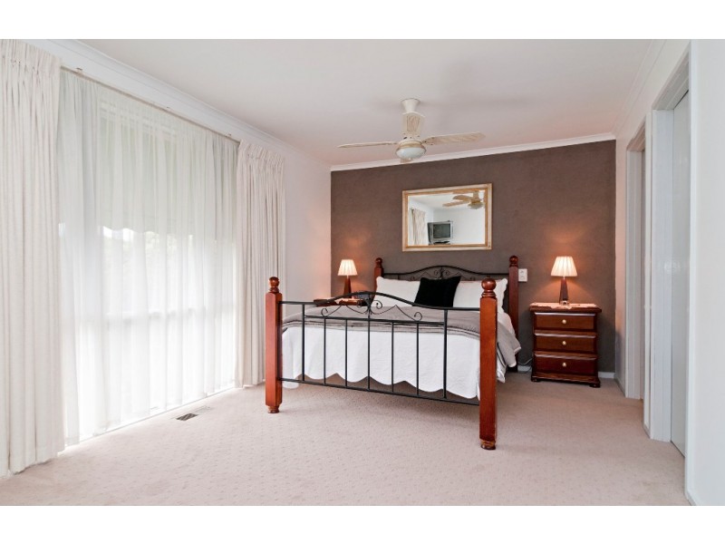 14 Avis Court, Ringwood North VIC 3134