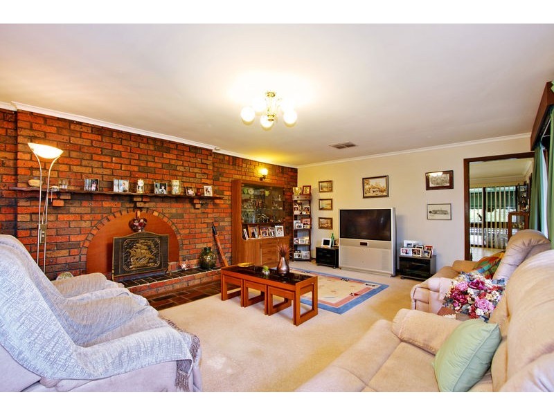 11 Wheeler Street, Coldstream VIC 3770