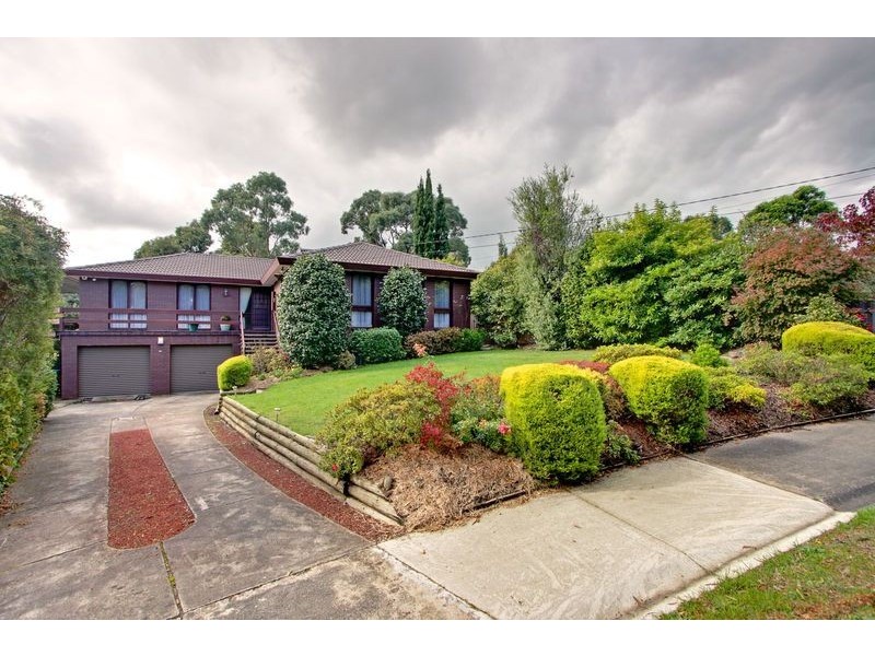 7 Inverness Court, Croydon VIC 3136