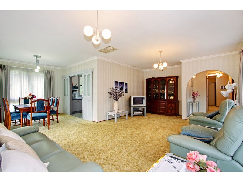 7 Inverness Court, Croydon VIC 3136