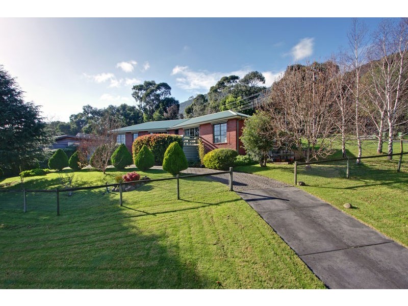 45 Gordon Ave, Montrose VIC 3765