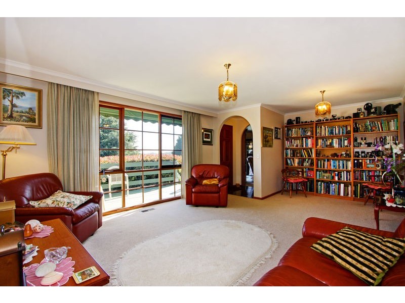 45 Gordon Ave, Montrose VIC 3765