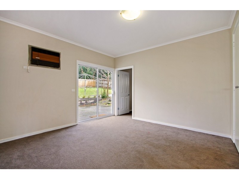 30 Lindisfarne Avenue, Croydon VIC 3136