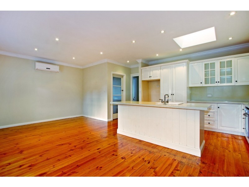 30 Lindisfarne Avenue, Croydon VIC 3136