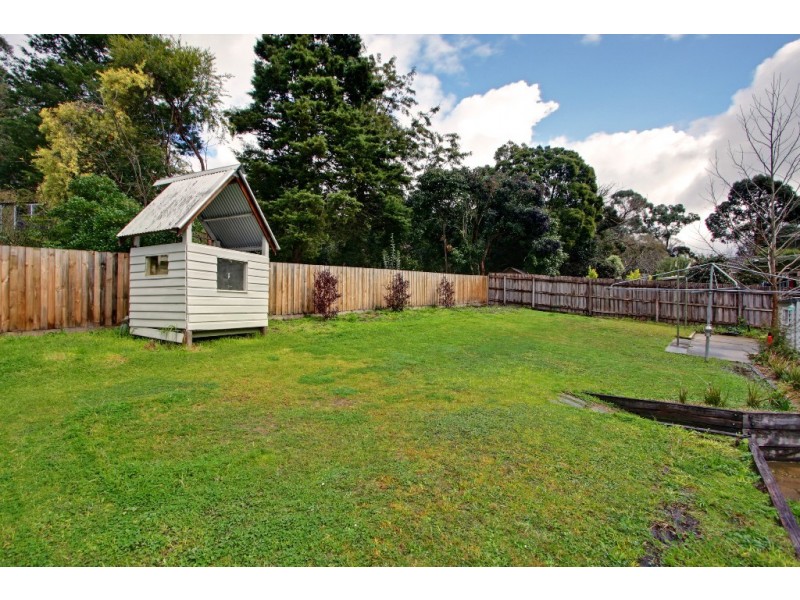 30 Lindisfarne Avenue, Croydon VIC 3136