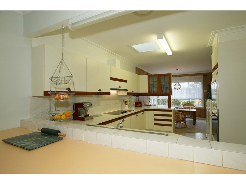 34 Ballantyne Crescent, Kilsyth VIC 3137