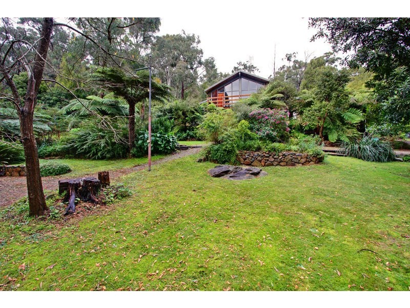 4 Browns Road, Montrose VIC 3765